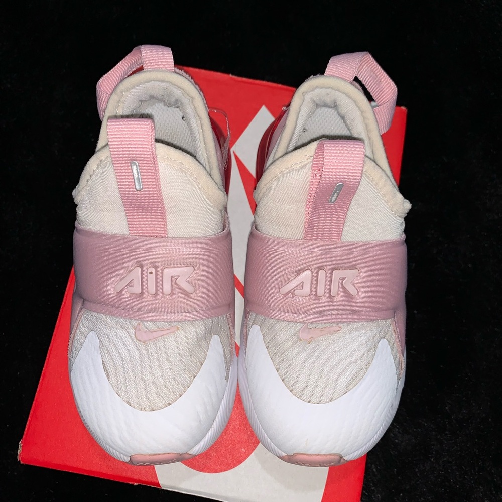 Nike Air Max 270 Extreme in White and Pink